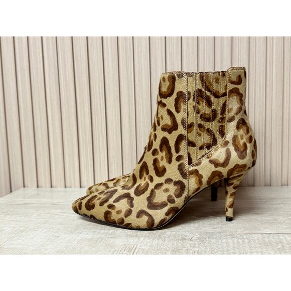 Vince Camuto Womens Ambind Ankle Boots Stiletto Cow Hair Leopard Zip Up 8M - Picture 4 of 15